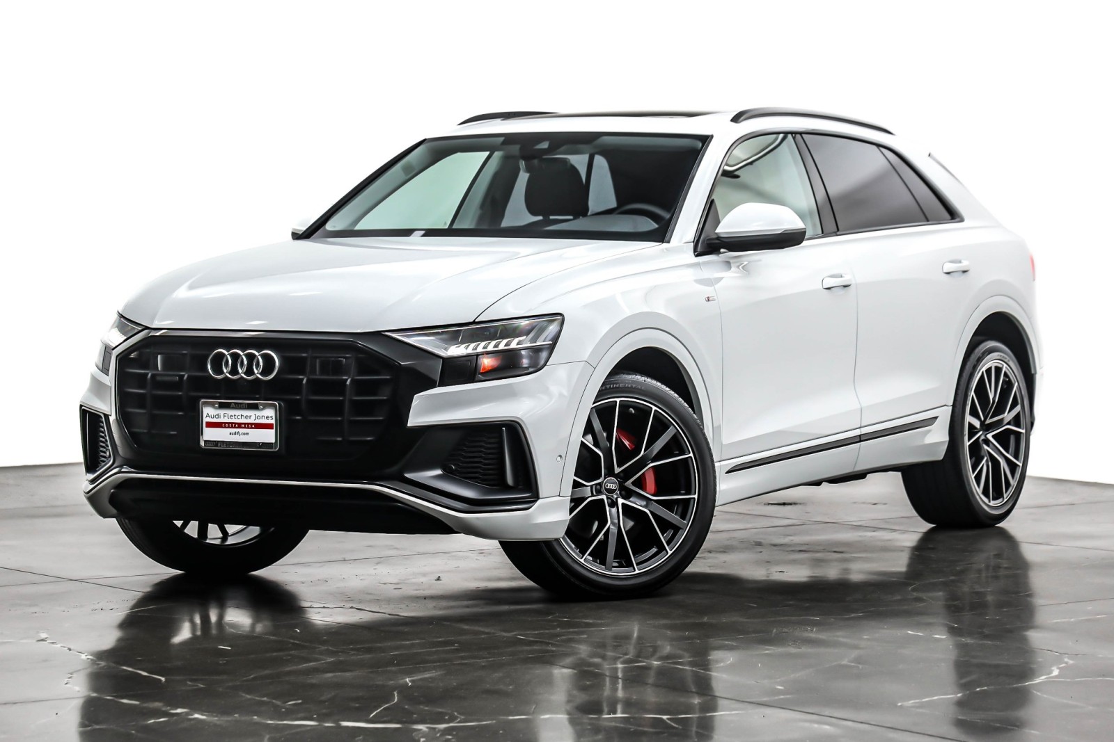 2023 Audi Q8 Premium Plus