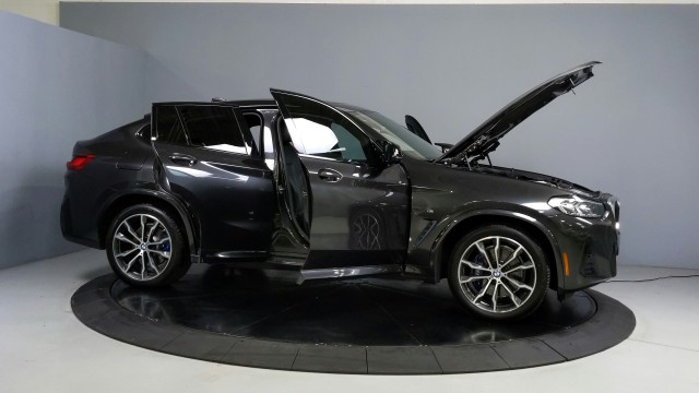 2022 BMW X4 M40i 16