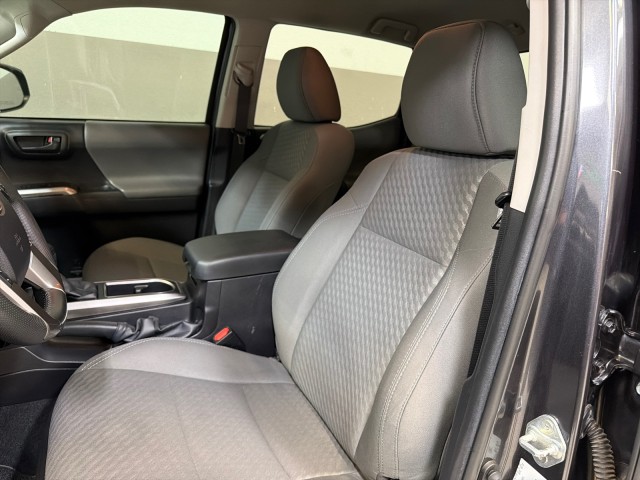 2022 Toyota Tacoma 4WD SR5 4WD V6 in , 