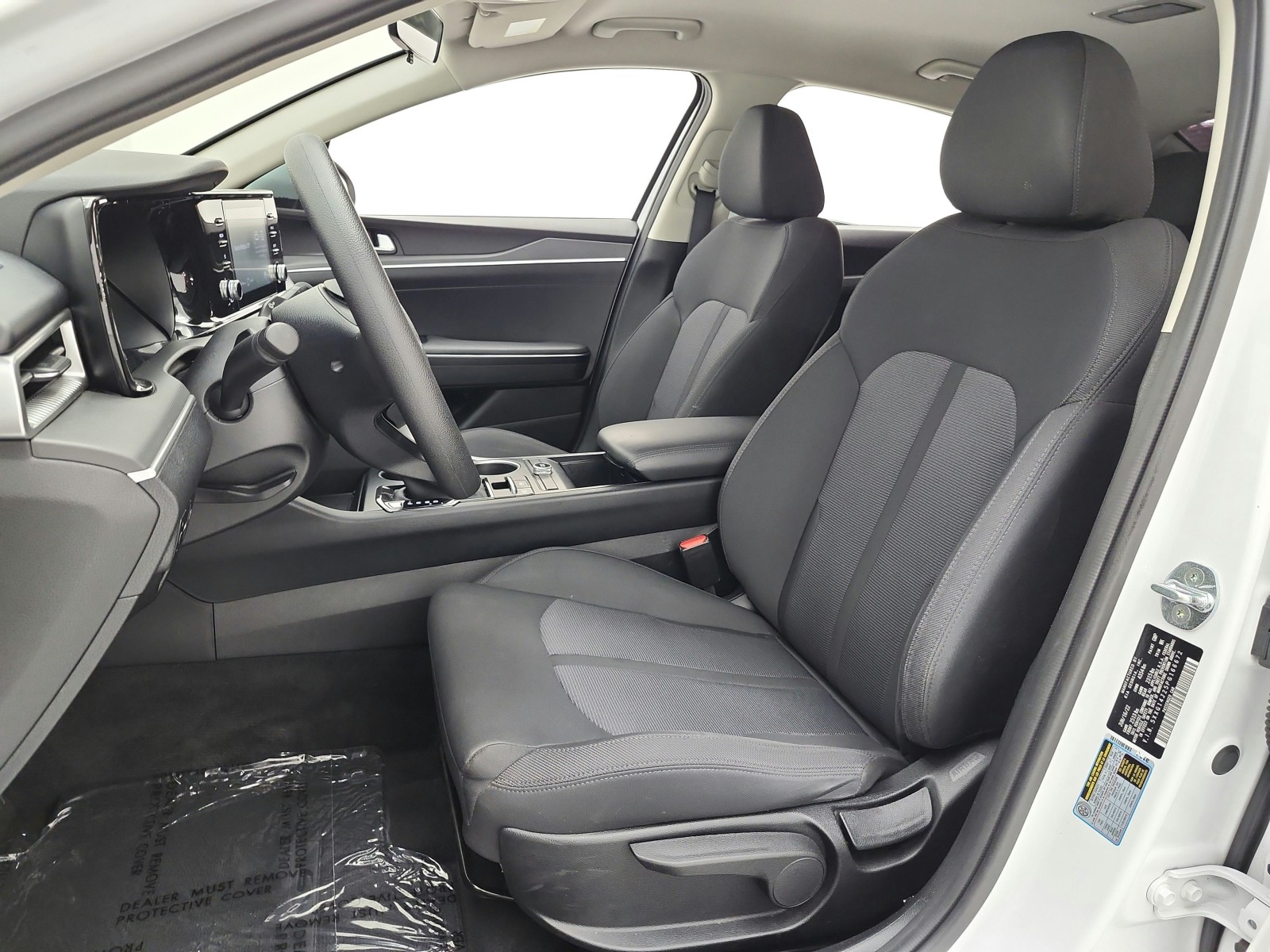 Used 2023 Glacial White Pearl Kia LXS image 13