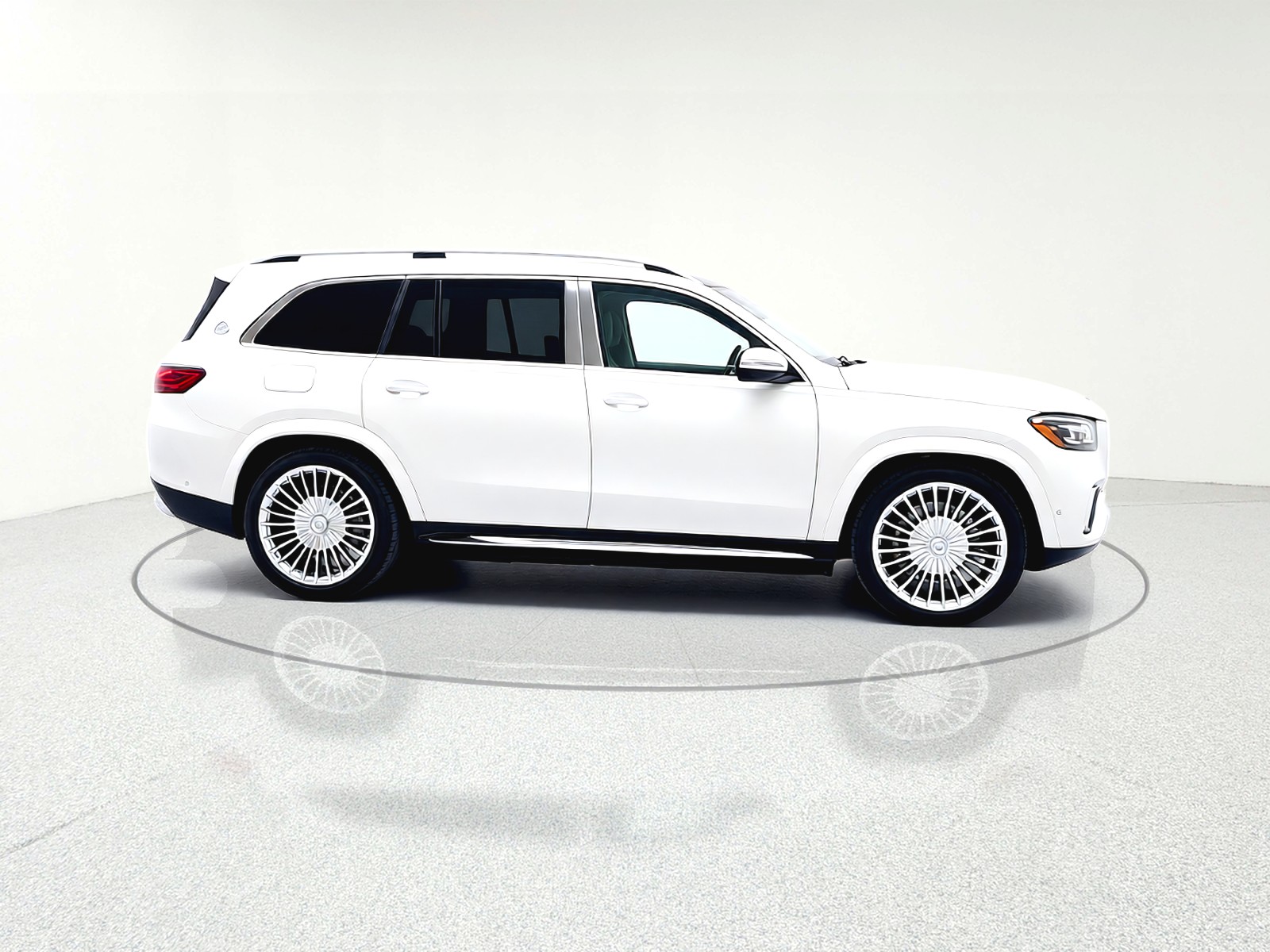 New 2026 MANUFAKTUR Moonlight White Metallic Mercedes-Benz Maybach GLS 600 image 20
