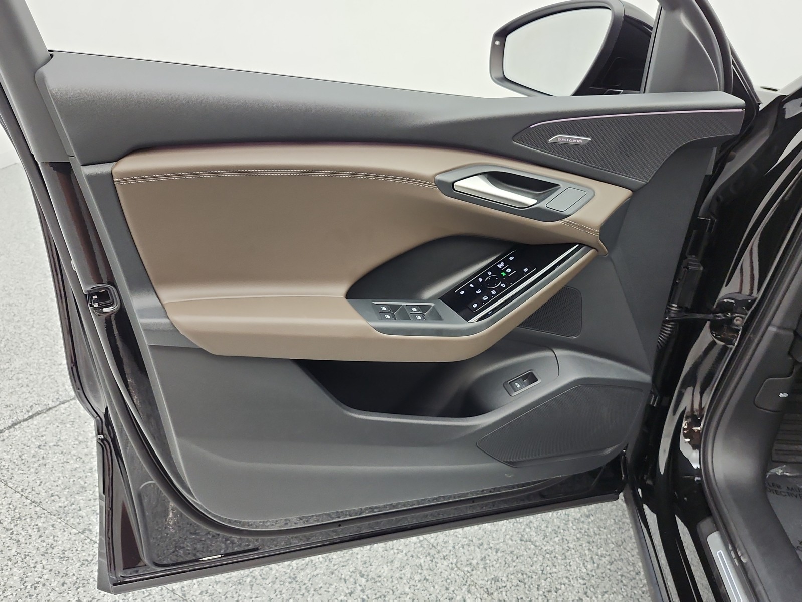 Used 2025 Mythos Black Metallic Audi Premium Plus RWD image 15