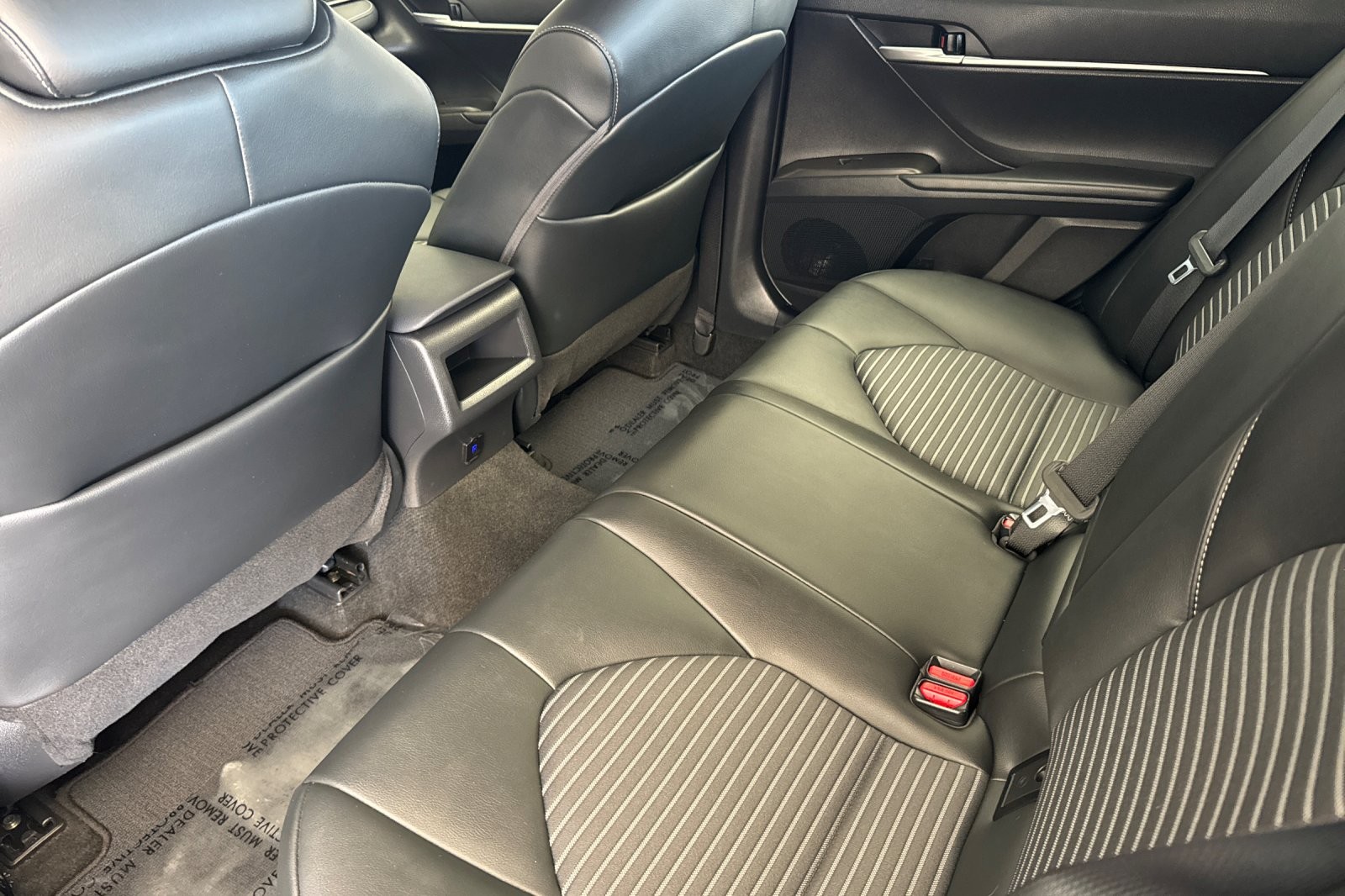 Certified Used 2023 PRE DAWN MICA Toyota Hybrid SE image 11