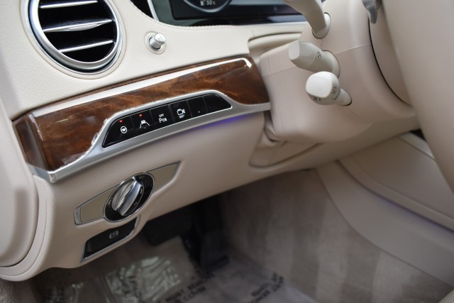2015 Mercedes-Benz S550 4MATIC AWD Designo Matte Premium 1 Pkg. AWD Heated/Cooled 26