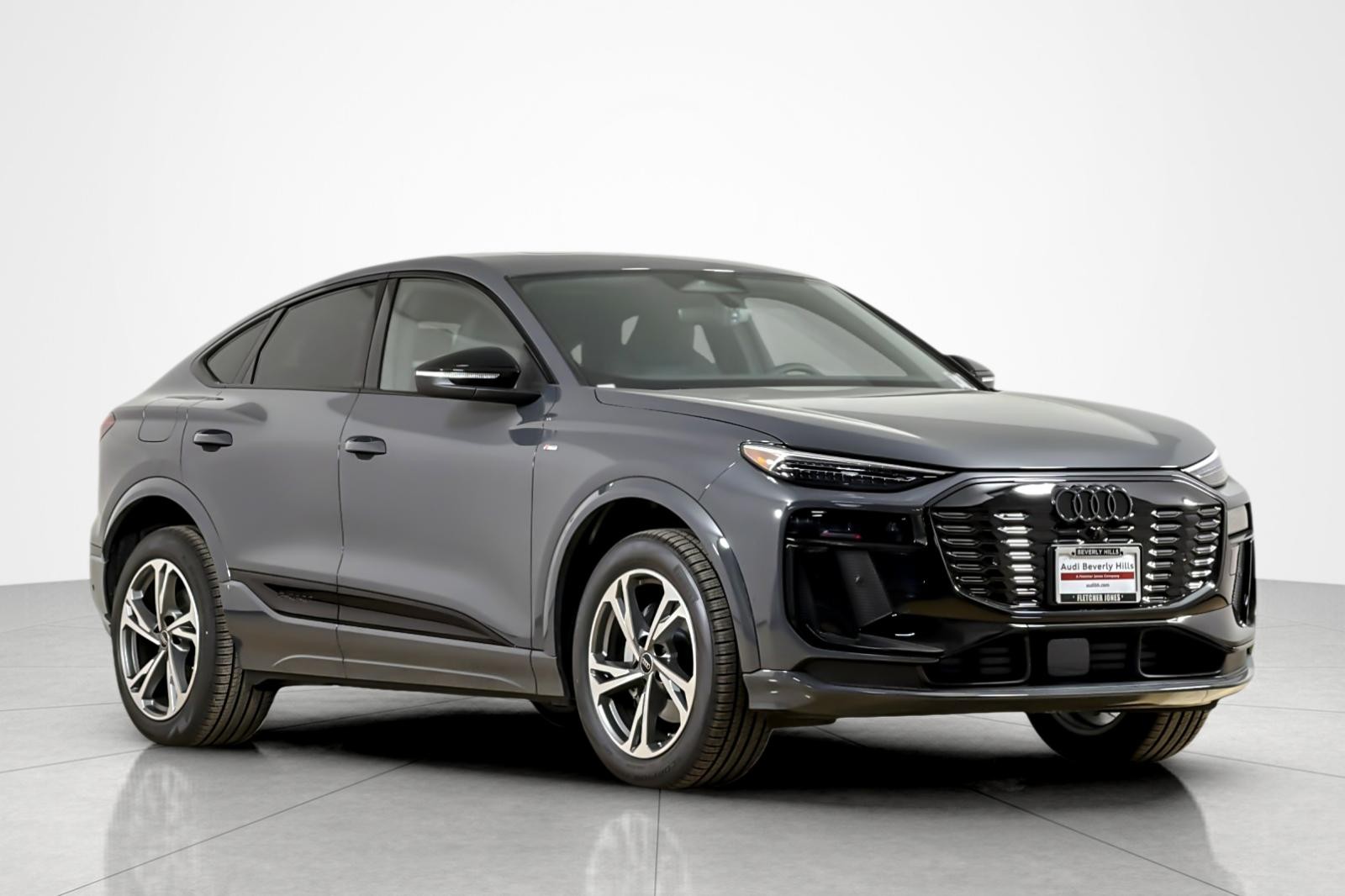 New 2027 Magnet Gray Audi Premium Plus quattro image 2