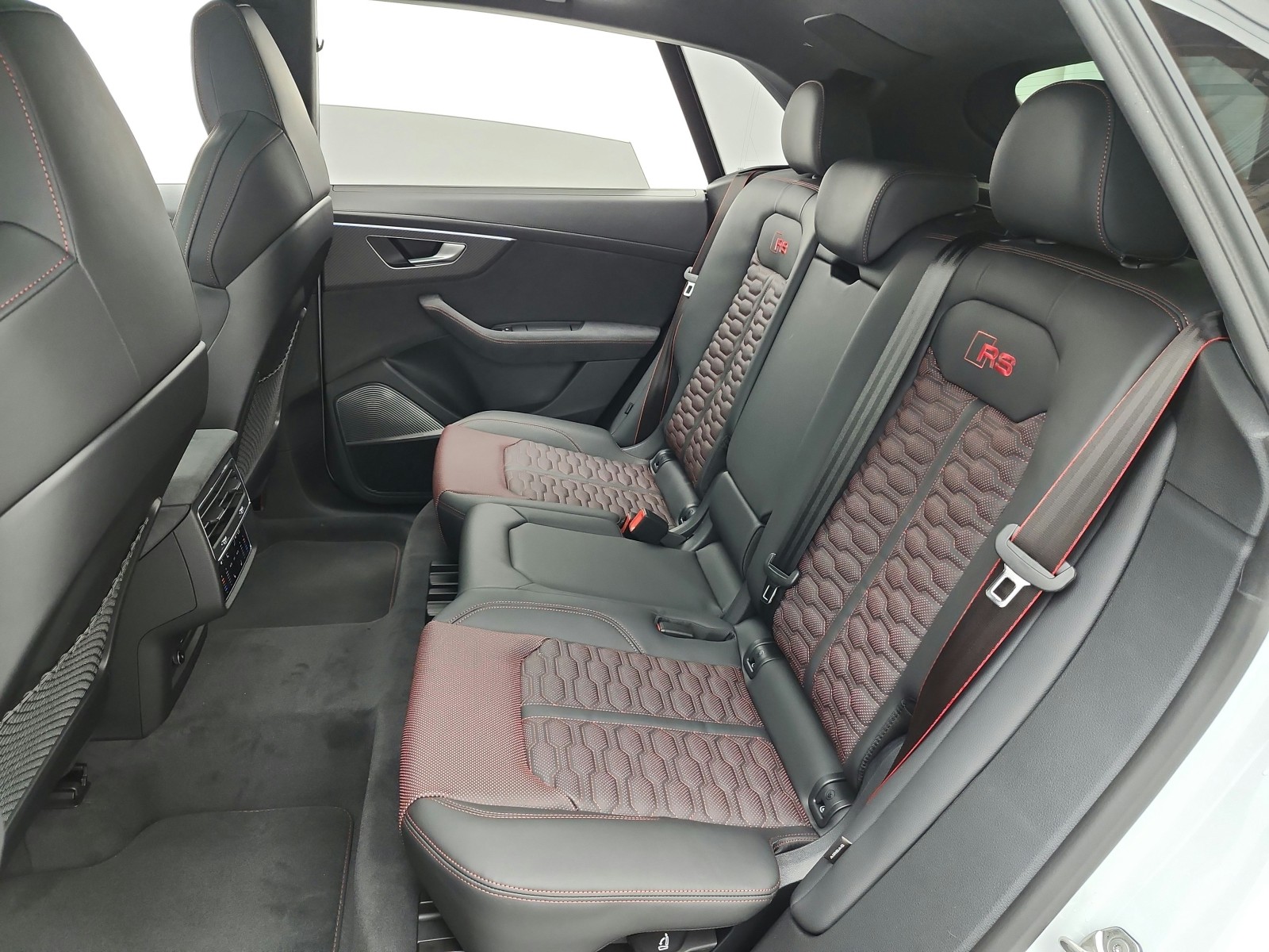 New 2026 Glacier White Metallic Audi performance quattro image 9