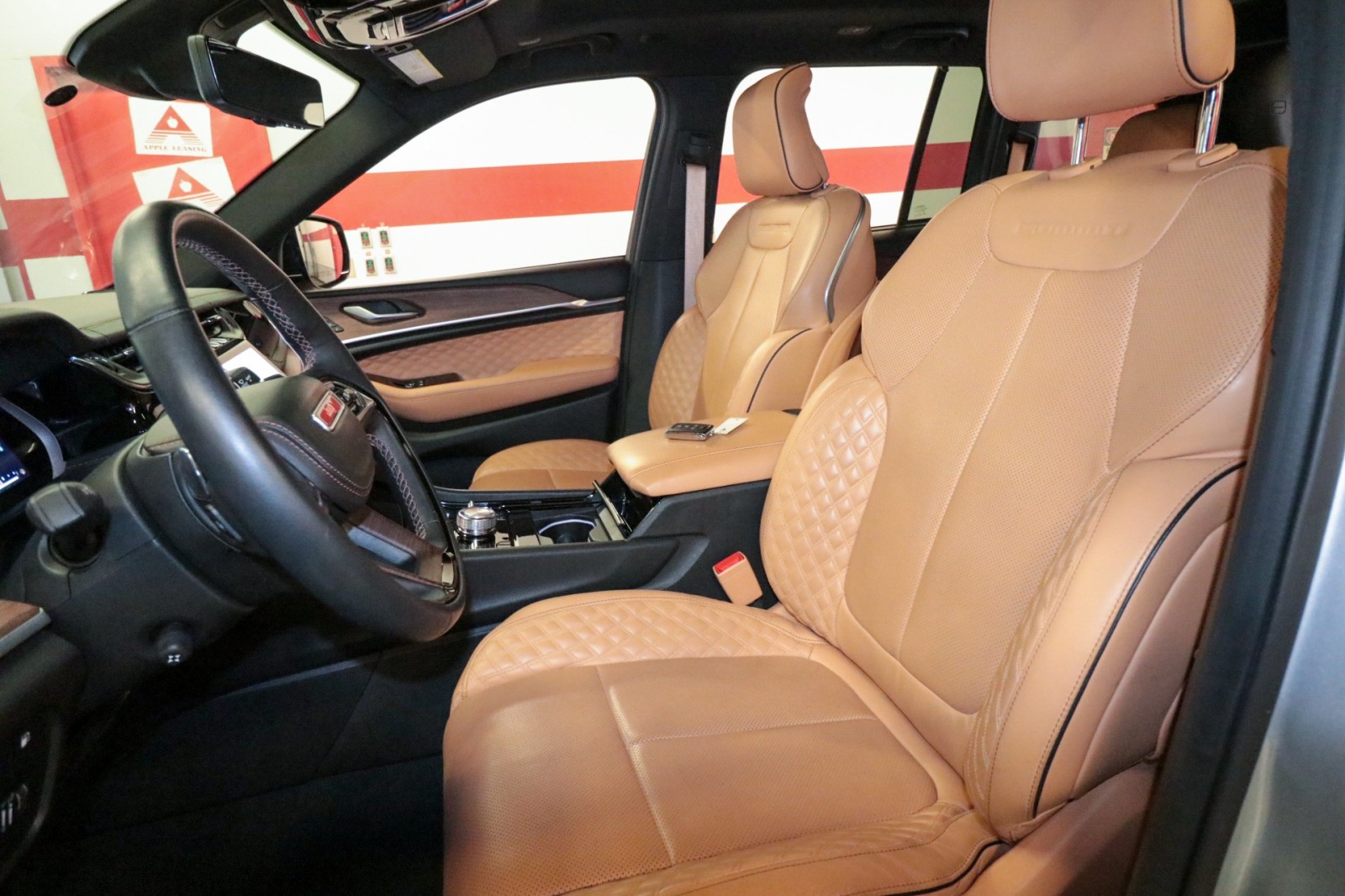 Used Car 2022 Jeep Grand Cherokee 4xe  Summit For Sale Under $40,000 In Austin, Texas