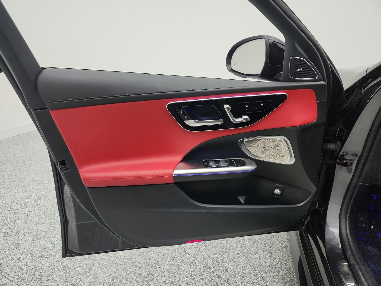 Used 2024 Graphite Grey Metallic Mercedes-Benz C 300 Sedan image 13