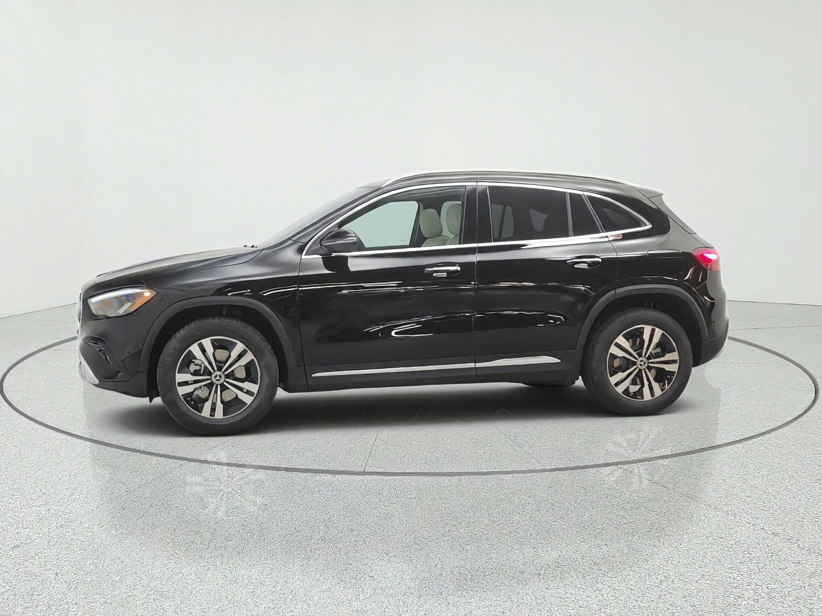 New 2026 Night Black Mercedes-Benz GLA 250 SUV image 8