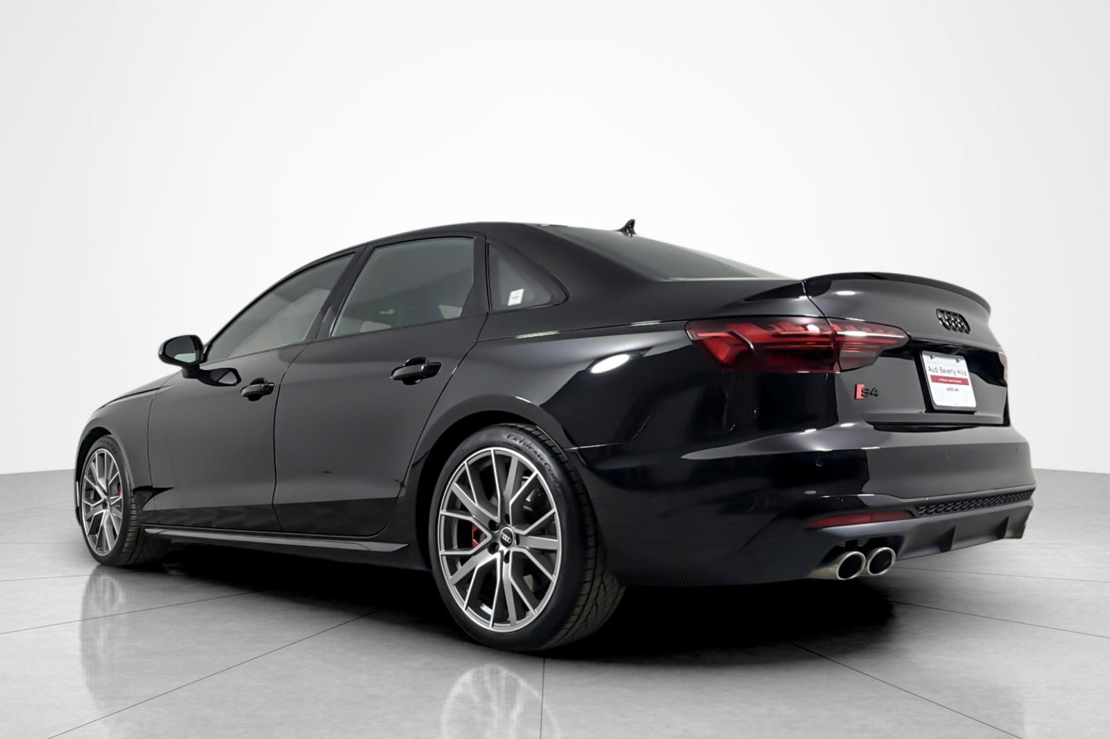 Used 2022 Mythos Black Metallic Audi Premium Plus 3.0 TFSI quattro image 3