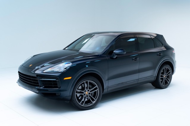 2022  Cayenne S in , 
