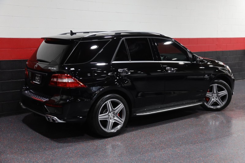 2014 Mercedes-Benz ML63 AMG Designo w/Performance Package 4-Matic 4dr Suv in , 