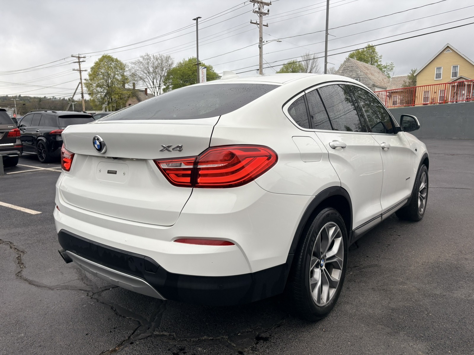 View vehicle photo 5