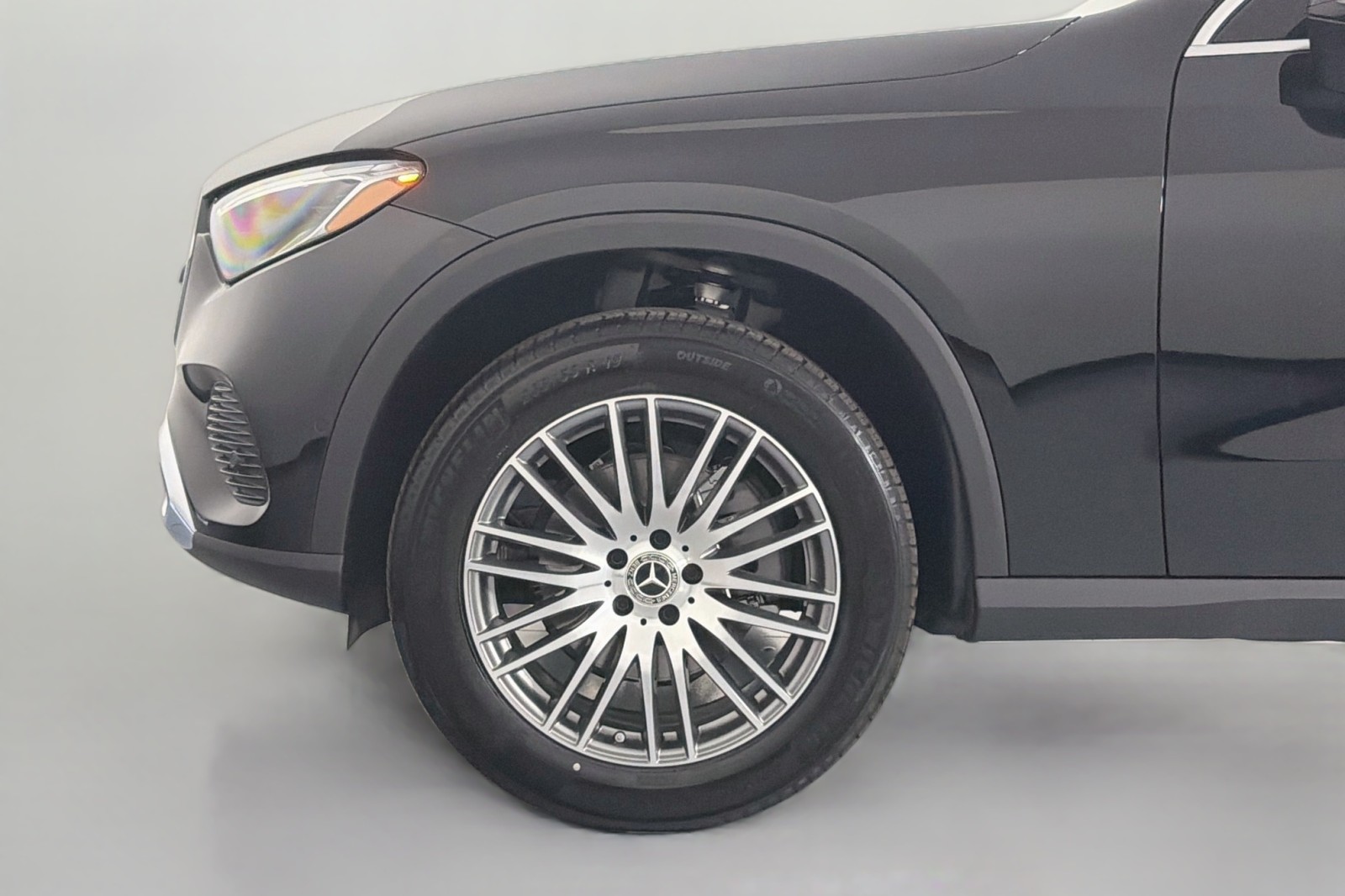 New 2026 Black Mercedes-Benz GLC 300 4MATIC® SUV image 9