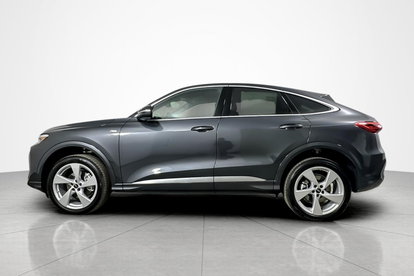 New 2026 Tambora Gray Metallic Audi Premium Plus 2.0 TFSI quattro image 3