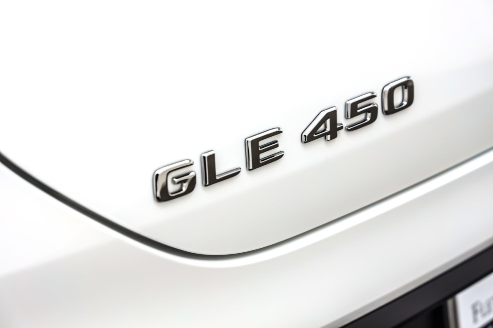 New 2026 Polar White Mercedes-Benz GLE 450 image 9