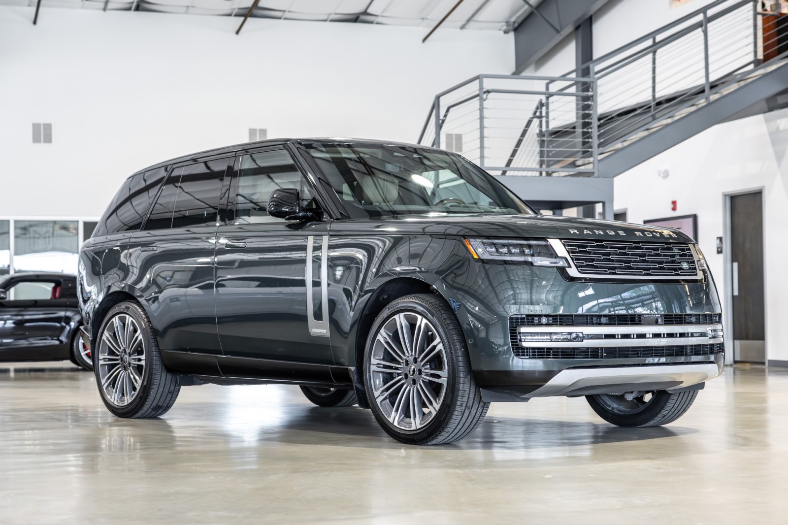 Used Car 2025 Land Rover Range Rover  Autobiography For Sale Under $150,000 In Boerne, Texas