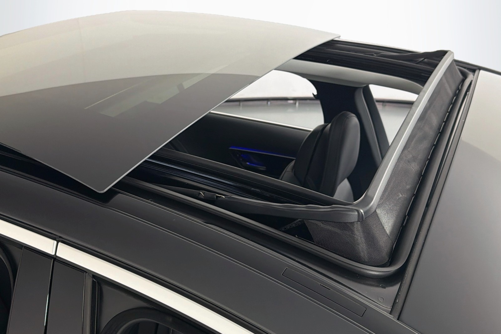 New 2026 Graphite Grey Metallic Mercedes-Benz C 300 Sedan image 23