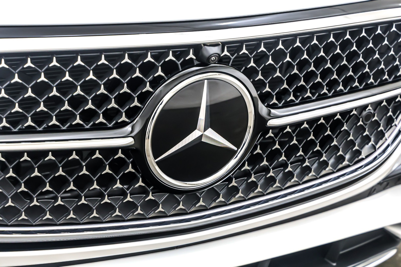 New 2026 Polar White Mercedes-Benz E 350 image 13