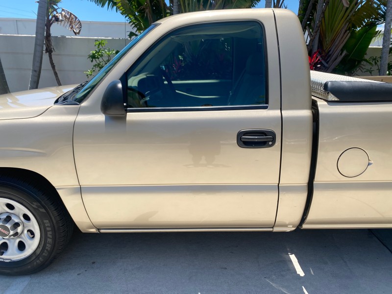 2005 GMC Sierra 1500 LOW MILES 83837 AC NO ACCIDENTS in ,