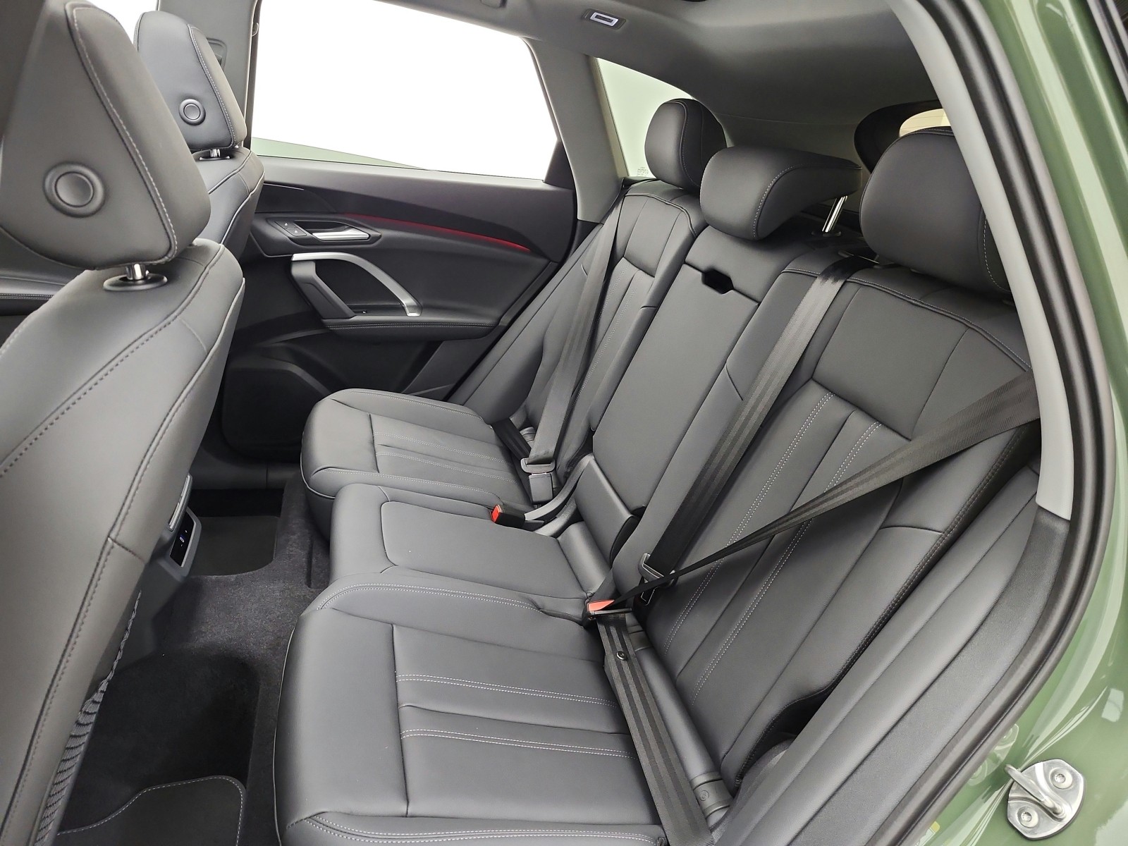 New 2026 District Green Metallic Audi Premium 2.0 TFSI quattro image 15