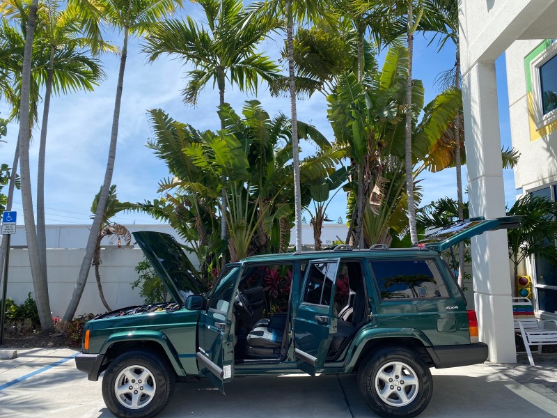 2000 Jeep Cherokee Sport 1 OWNER 4X4 AC 4.0 6YL in , 