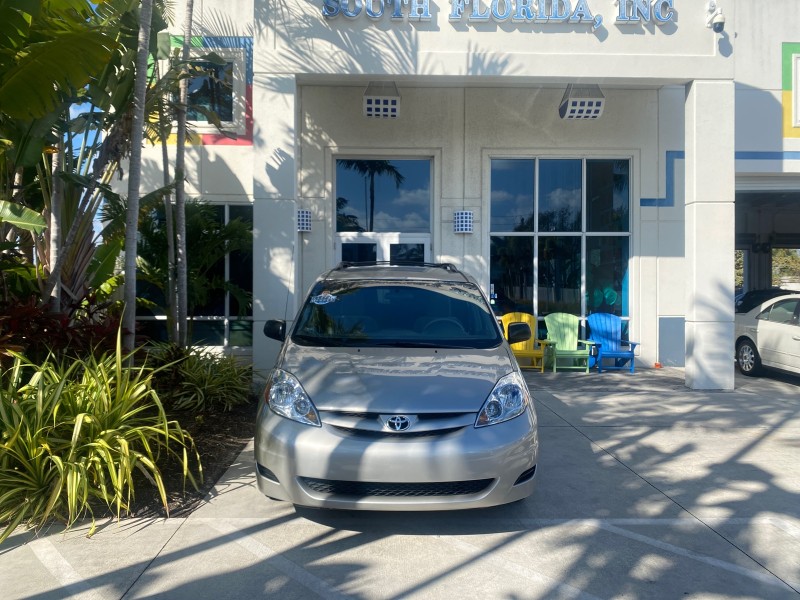 2010 Toyota Sienna LE LOW MILES 41,871 1 OWNER 7 PASSENGER in , 