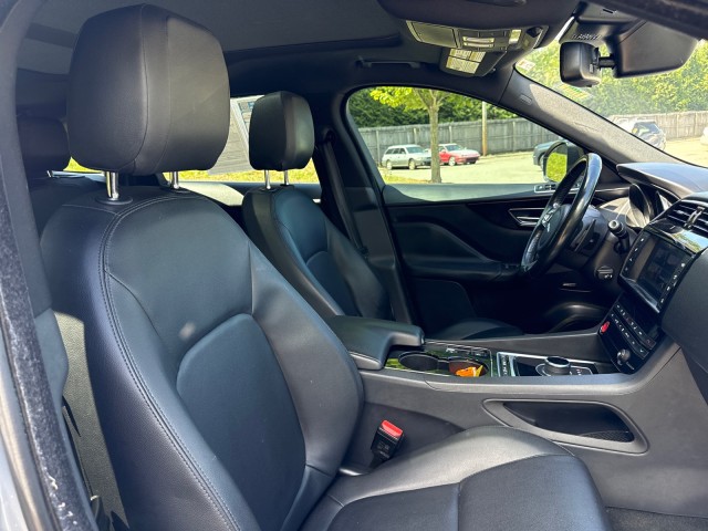 JaguarF-PACE45