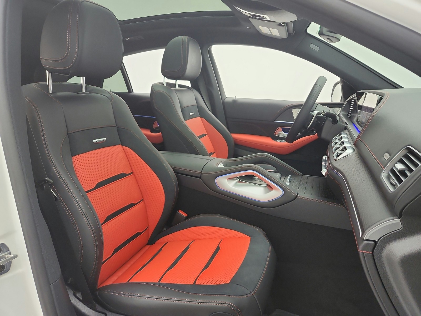 New 2026 Polar White Mercedes-Benz AMG® GLE 53 image 11