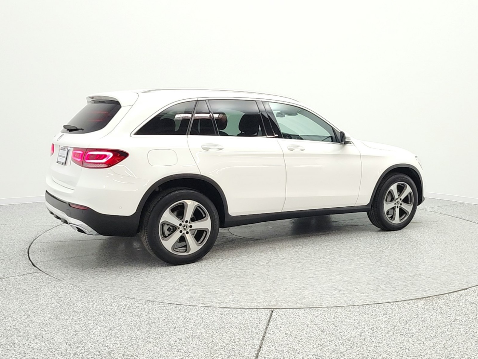 Used 2022 Polar White Mercedes-Benz GLC 300 SUV image 5