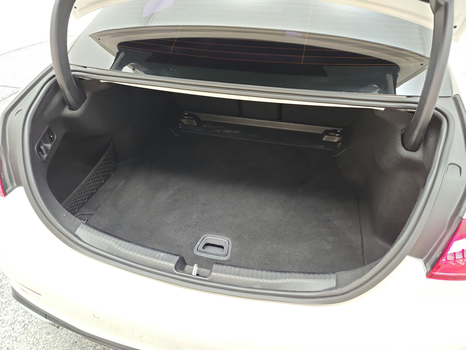 Used 2022 Polar White Mercedes-Benz C 300 Sedan image 22