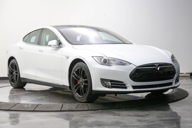 2016 Tesla Model S 70 kWh Battery 7