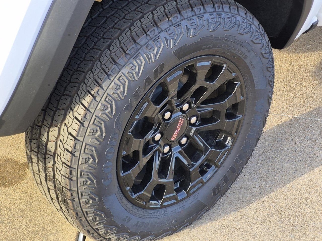 View vehicle photo 5
