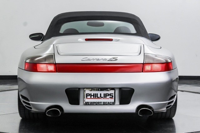 2004 Porsche 911 Carrera 4S 12