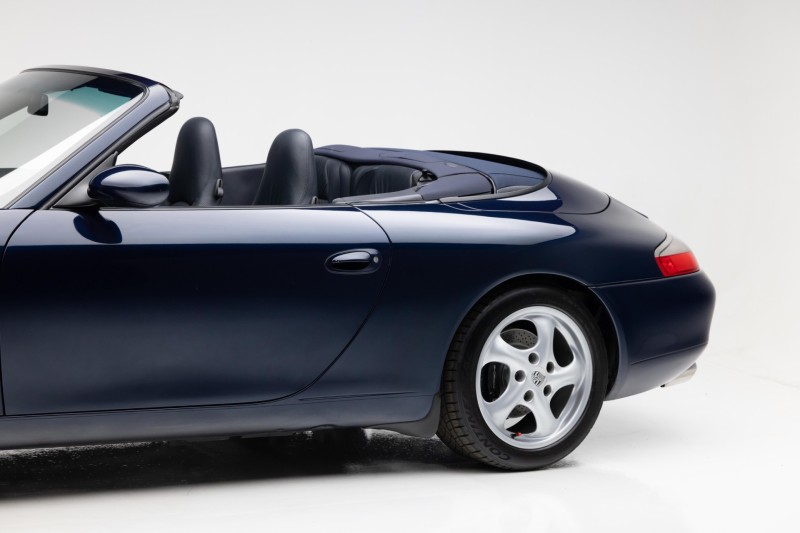 2000 Porsche 911 Carrera Carrera in , 