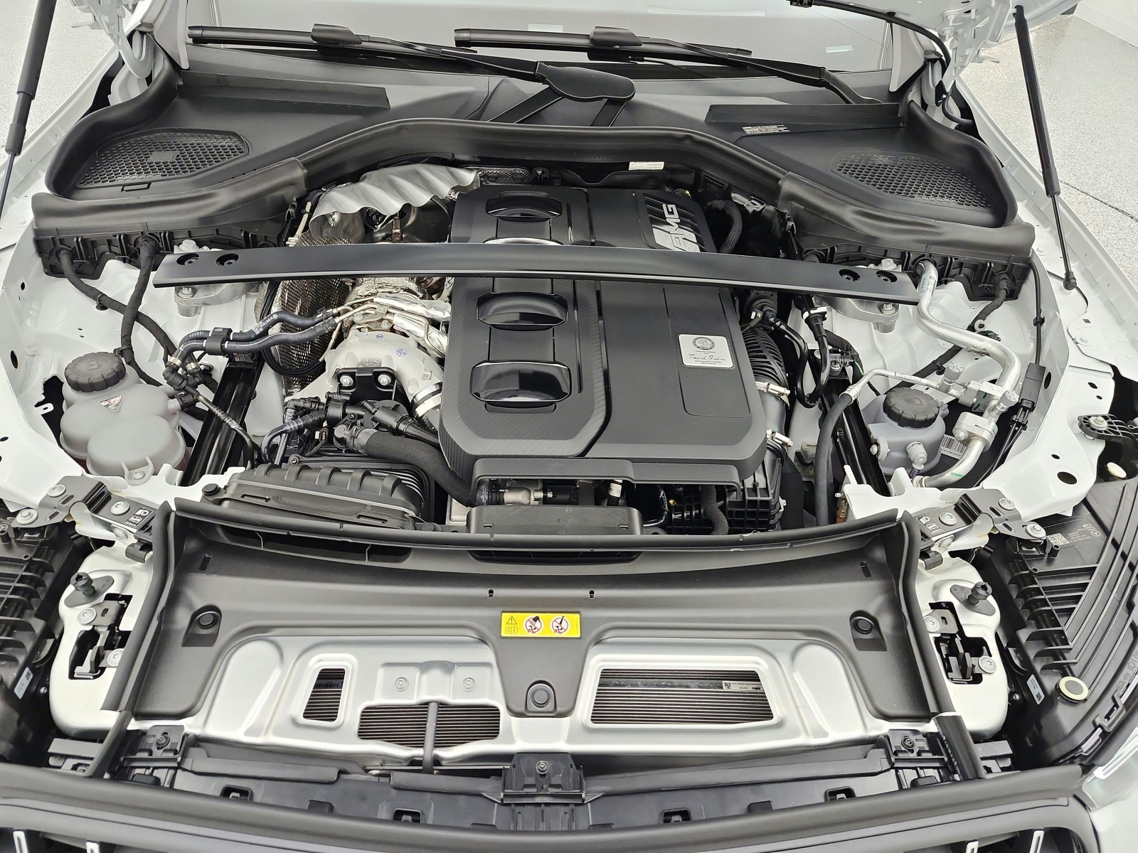 New 2026 MANUFAKTUR Moonlight White Metallic Mercedes-Benz AMG® GLC 43 4MATIC Coupe image 12