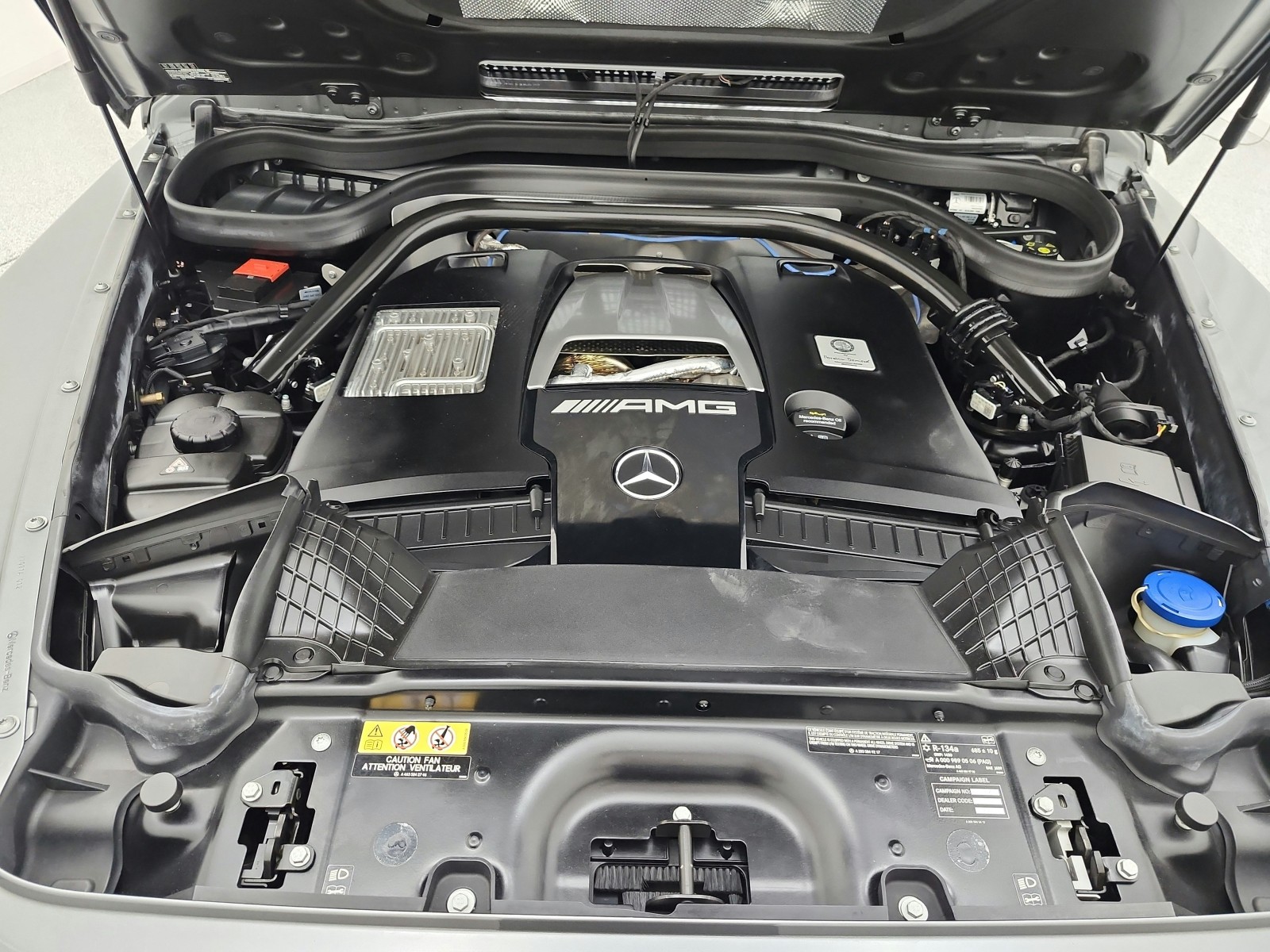 Certified Used 2022 MANUFAKTUR Graphite Metallic Mercedes-Benz AMG® G 63 4MATIC SUV image 17