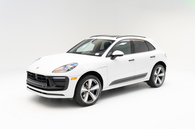 2024  Macan  in , 