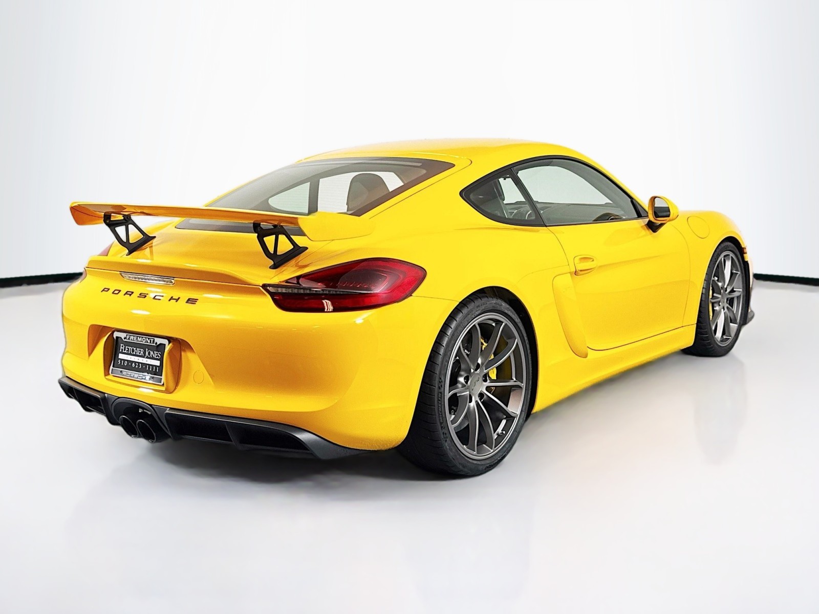 2016 Porsche Cayman GT4 15