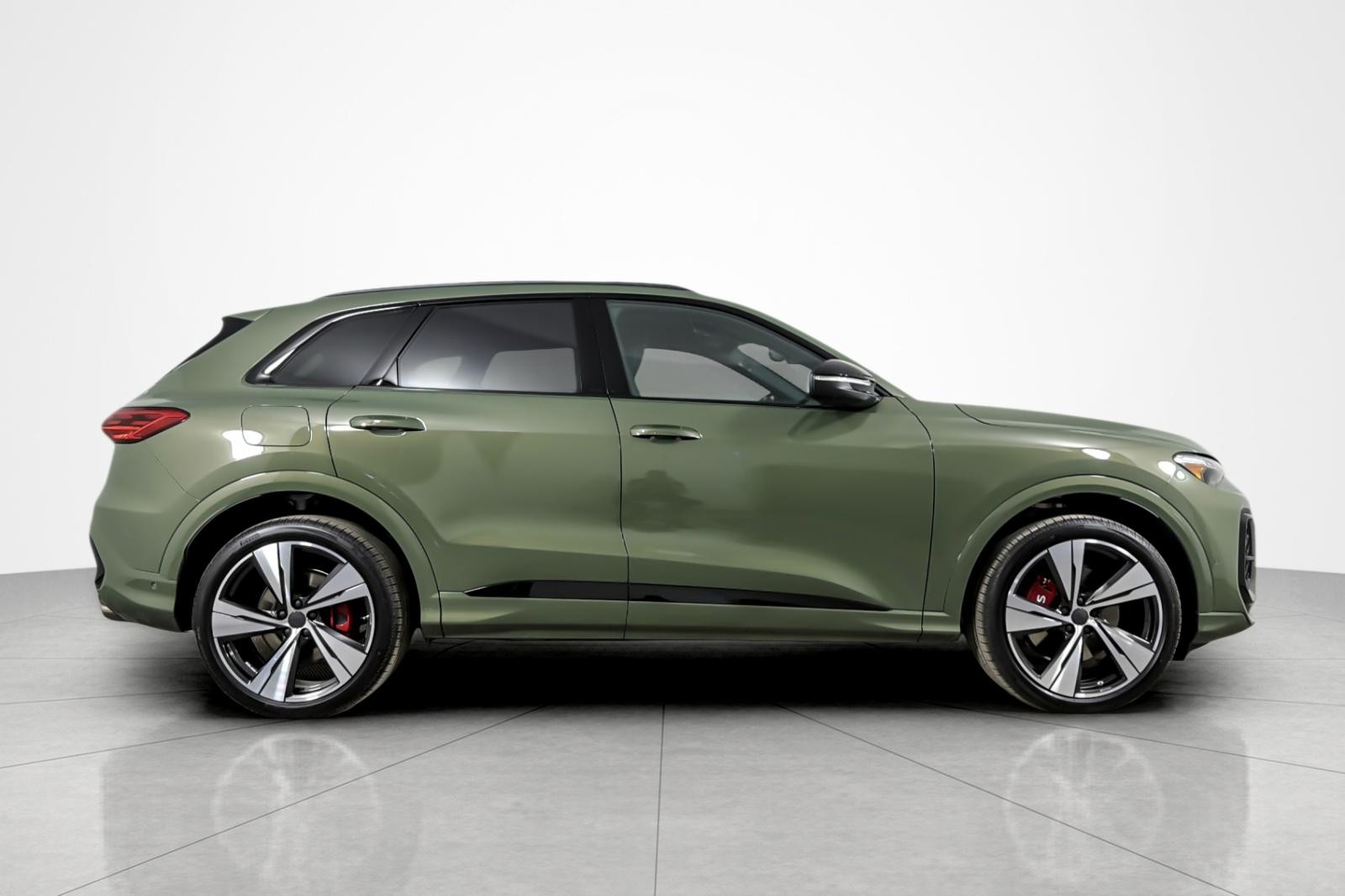 New 2026 District Green Metallic Audi Premium Plus 3.0 TFSI quattro image 7