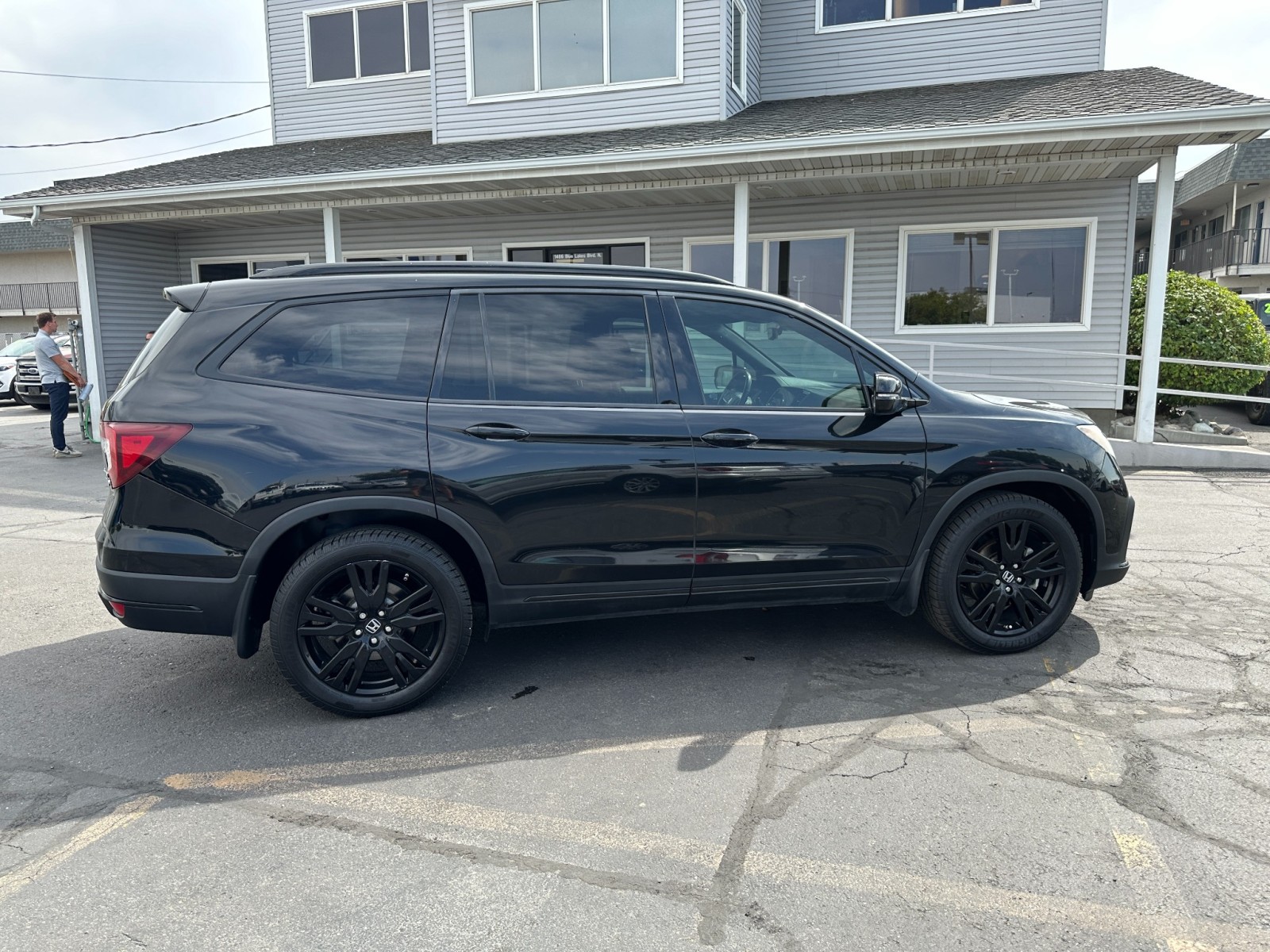 2020 Honda Pilot Black Edition 6