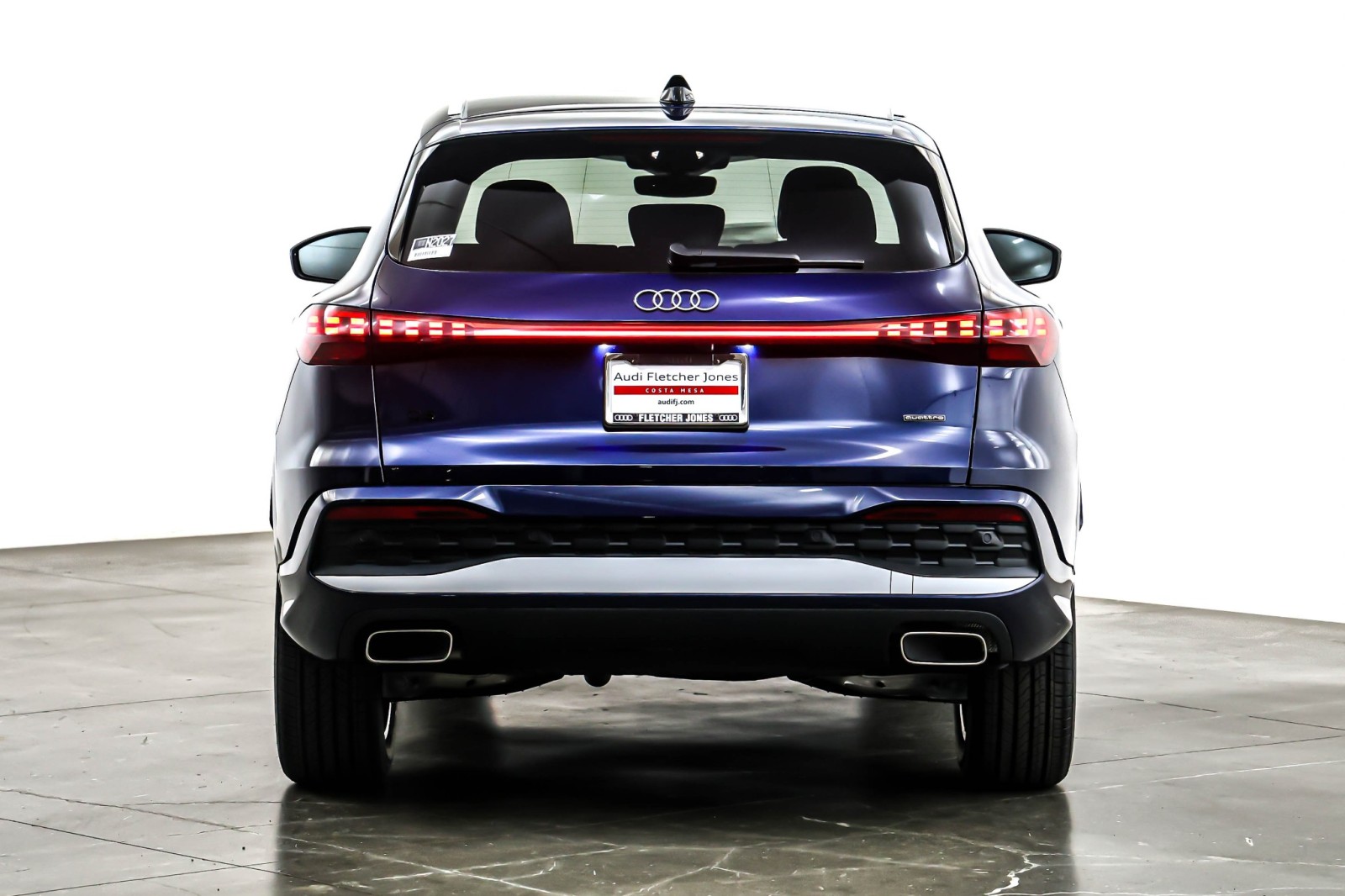 New 2025 Navarra Blue Metallic Audi Premium 2.0 TFSI quattro image 3
