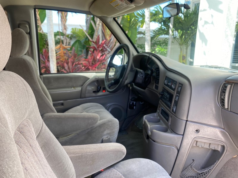 2005 Chevrolet Astro Passenger LT LOW MILES 67,376 1 OWNER in , 