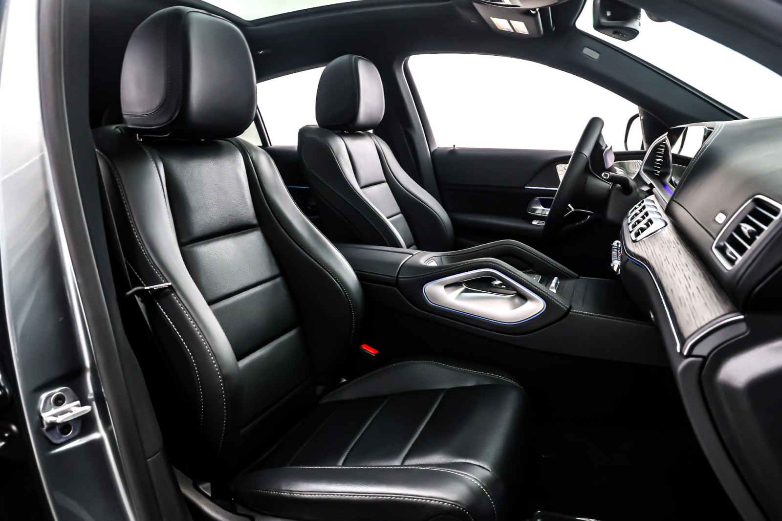 New 2026 Selenite Grey Metallic Mercedes-Benz GLE 450 image 7