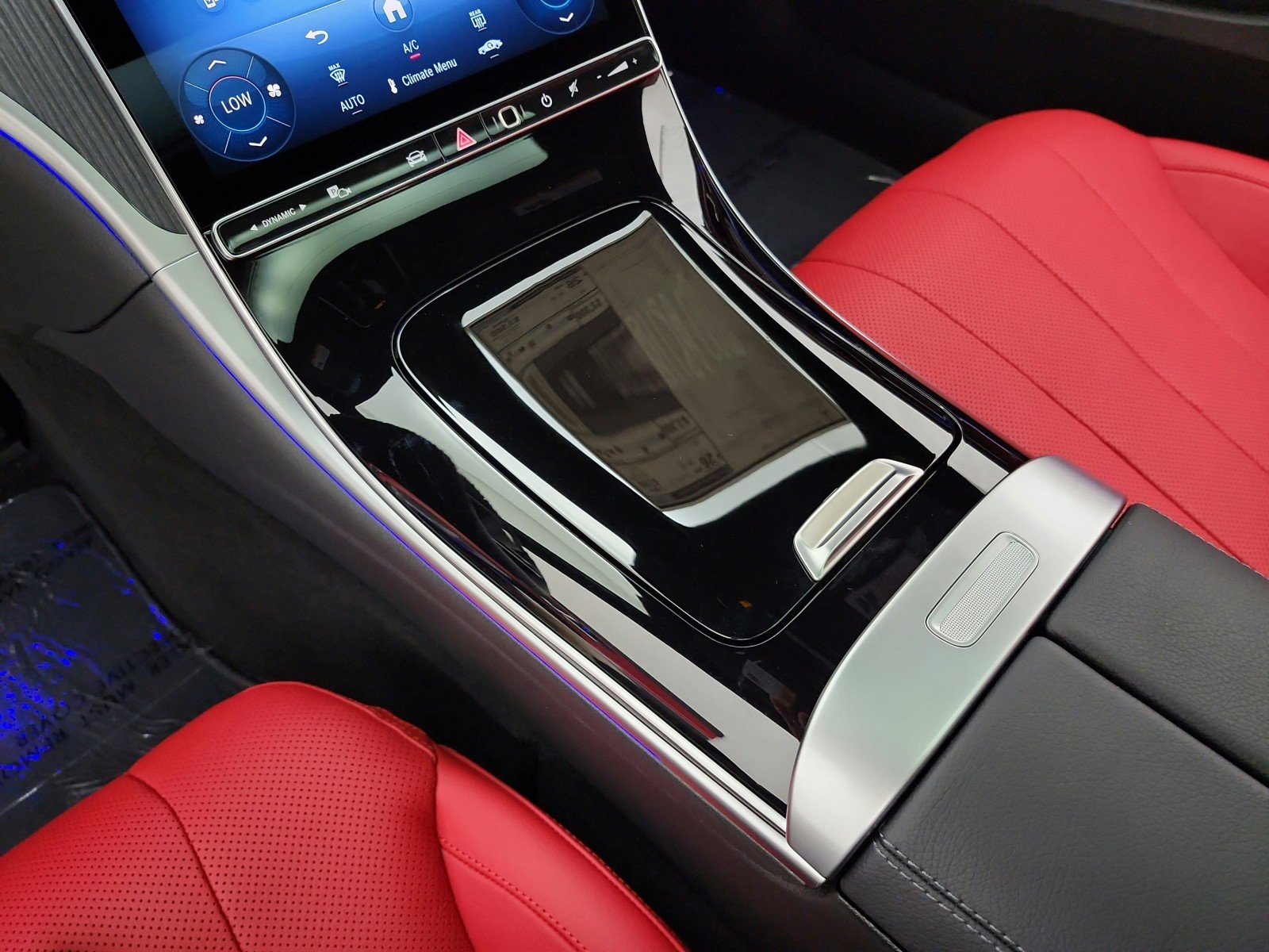 New 2027 Polar White Mercedes-Benz CLE 450 4MATIC® Coupe image 9