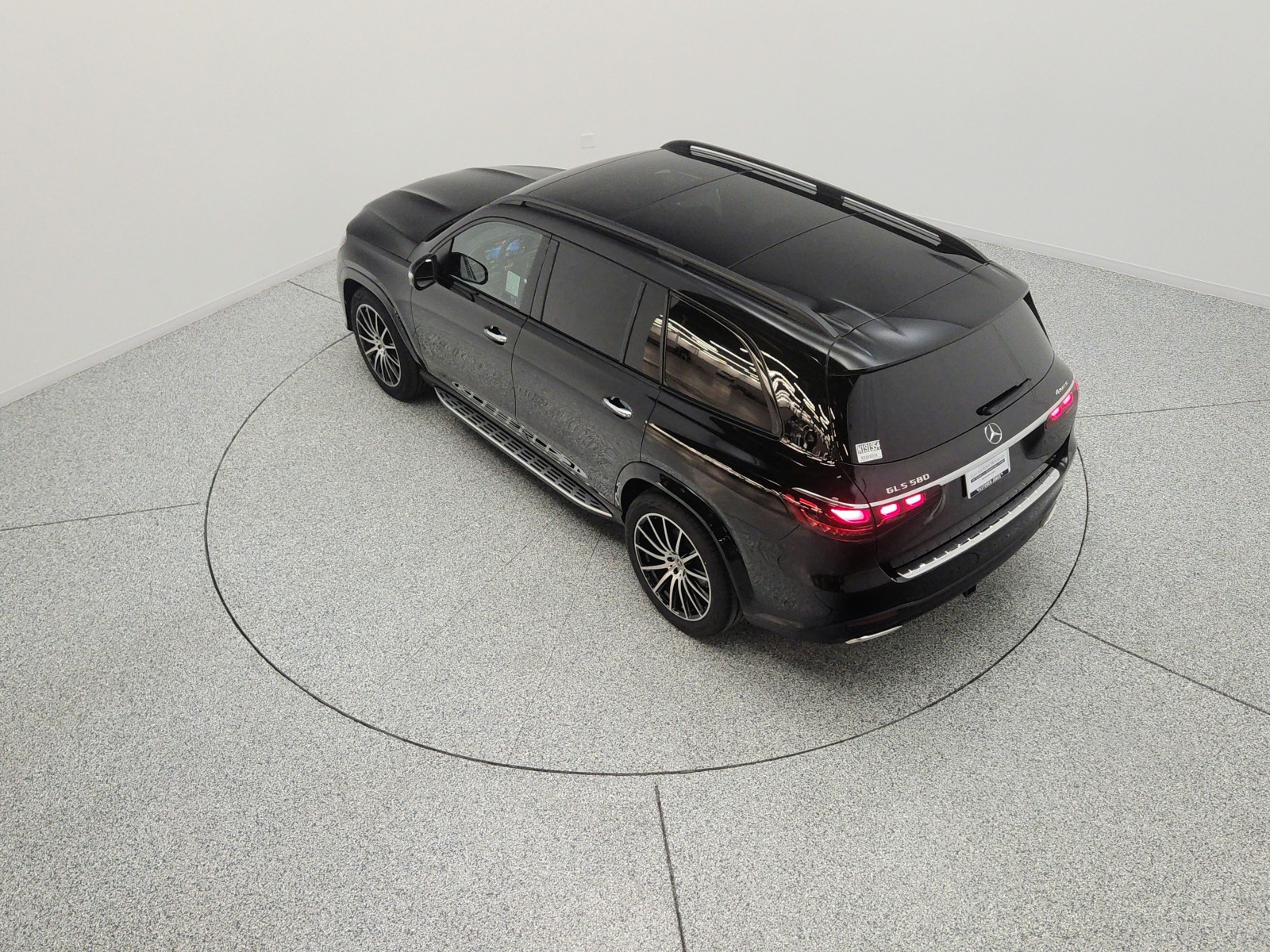 New 2026 Obsidian Black Metallic Mercedes-Benz GLS 580 4MATIC® SUV image 15