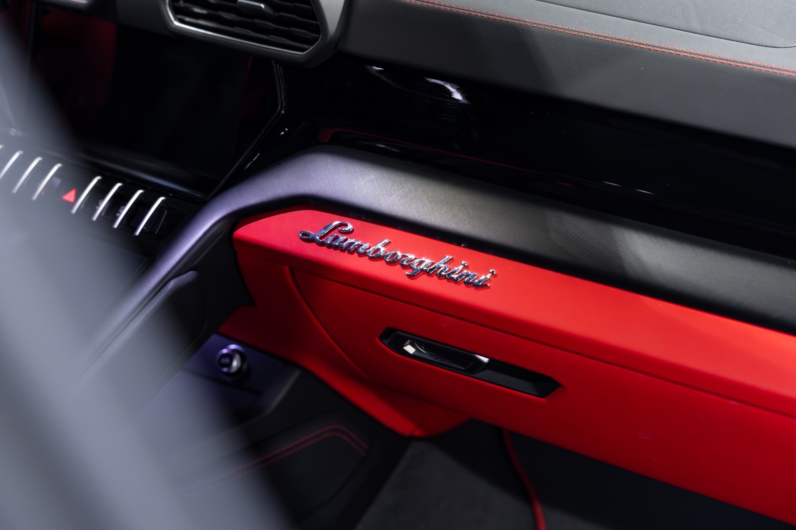 Used Car 2022 Lamborghini Urus  For Sale Under $230,000 In Boerne, Texas