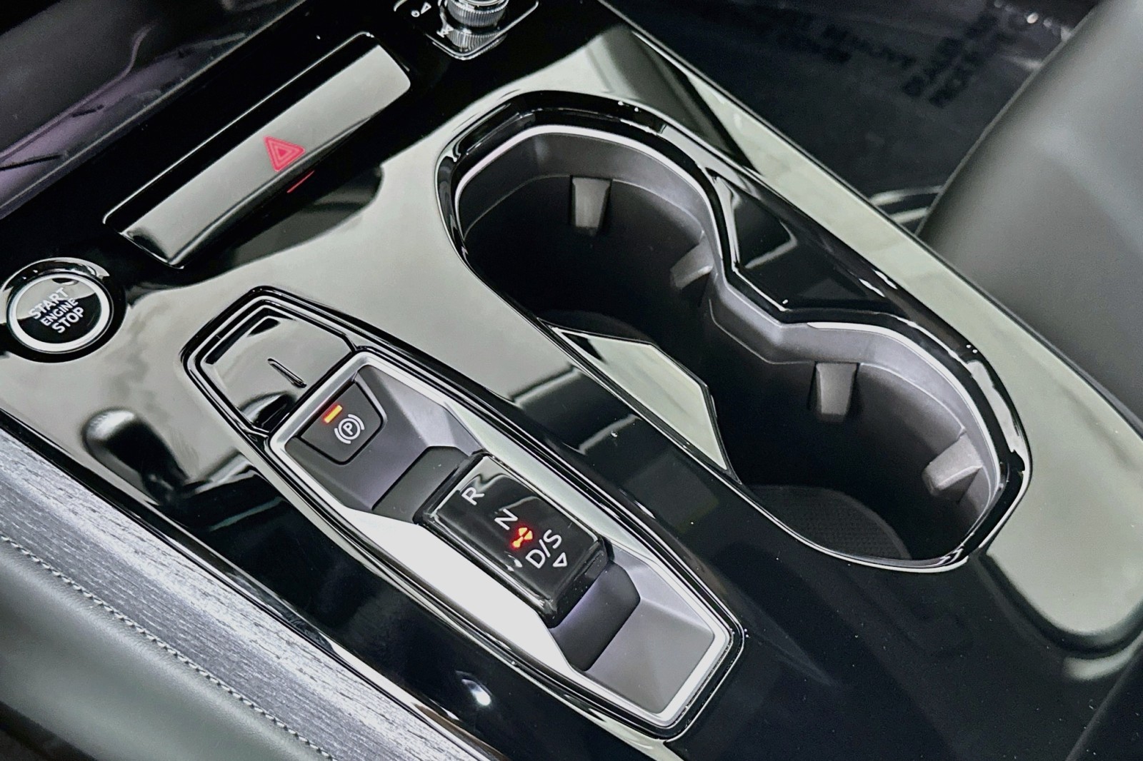 New 2026 Daytona Gray Pearl Effect Audi Premium image 7