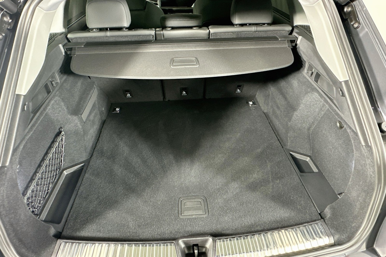 Used 2025 Tambora Gray Metallic Audi Premium Plus image 22