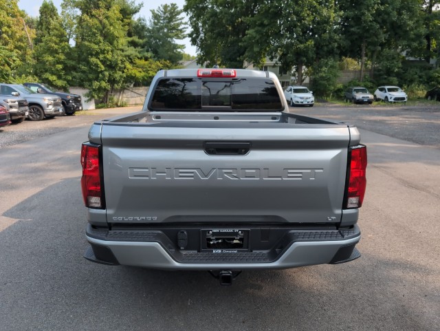 2024 Chevrolet Colorado 4WD LT 10